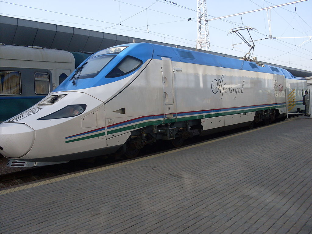 1024px-Hi-speed_trains_Afrosiyab_(Uzbekistan)